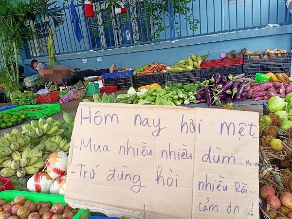 Minh râu bán rau